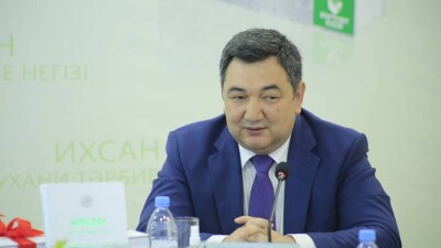 Глава "Егемен Казахстан" Дархан Кыдырали возглавил Мининформации