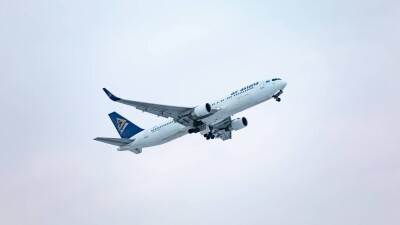 Казахстанцы застряли в Дубае: Air Astana сообщила, что самолёты вылетели, но у аэропорта другие данные