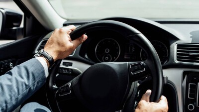 Автоинструктор давал уроки вождения в алкогольном опьянении в Петропавловске