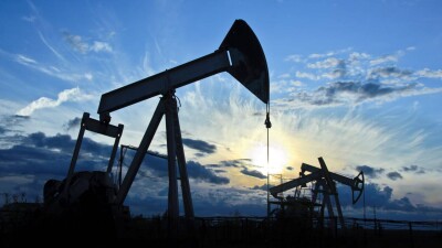 Токаев: Казахстан планирует увеличить поставки нефти через Азербайджан