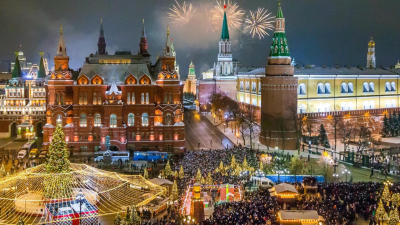 Мэр Москвы предложил отметить Новый год, несмотря на военные действия в Украине