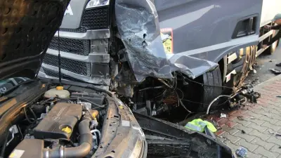 Двое подростков, один из которых был за рулём автомобиля, погибли в аварии в ЗКО