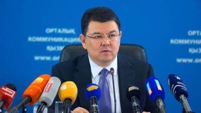 Аким Алматинской области объяснил, что поддался эмоциям, когда говорил с протестующими