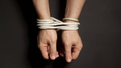 Жители Алматы удерживали 10 граждан Узбекистана в трудовом рабстве