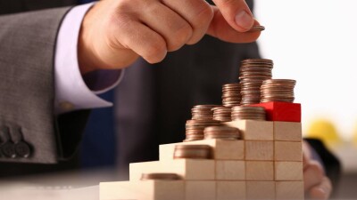 Вложили более 42 млн тенге: руководительнице финпирамиды вынесли приговор в Костанае