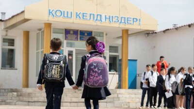 "Интересное предложение".  Бейсембаев высказался об инициативе сделать 1 сентября выходным днём