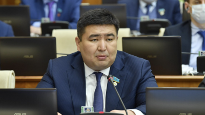 Депутат Бейсенбаев: Более 10 млн человек против единого часового пояса в Казахстане
