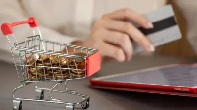 Казахстанцев предупредили о новых мошеннических схемах, связанных с диагностикой здоровья и ремонтом квартир