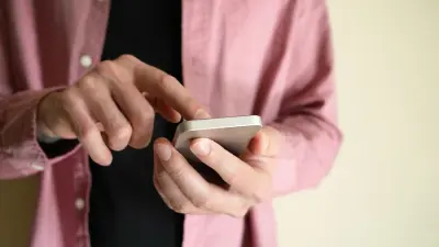 Казахстанских блогеров предупредили о штрафах за розыгрыши в соцсетях 