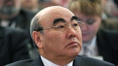 Аскар Акаев раскрыл детали допроса в Бишкеке: его поездку согласовали Жапаров и Путин