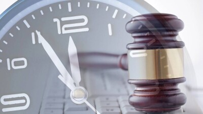 "Пропущен срок исковой давности". Почему суд не признал незаконным решение о переводе времени в Казахстане