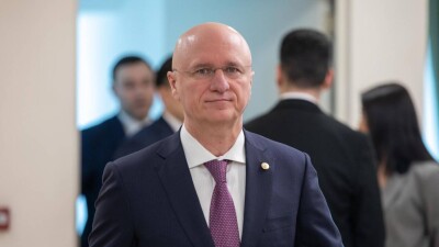 Я привык вставать рано, мне так даже лучше –  вице-премьер Скляр о едином часовом поясе