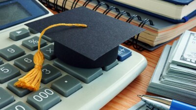 Миллиарды на гранты, а результатов нет: финансирование науки будут контролировать жёстче