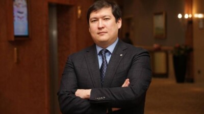 "Убегать не собираемся". Глава Банка развития Казахстана высказался об отставке