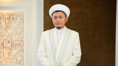 В главную мечеть Казахстана назначили имама
