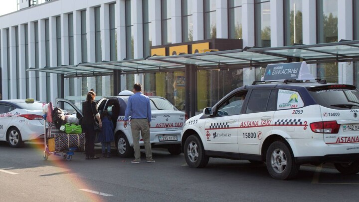Аэропорт Астаны отказался от повышения стоимости парковки после предупреждения антимонопольщиков