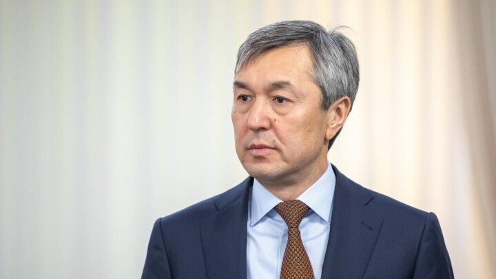 "Безумная ложь". Раимбек Баталов высказался о видеозаписях с суда над Куандыком Бишимбаевым