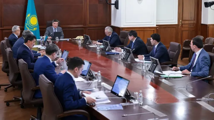 Вице-премьер Кошербаев объездит регионы после критики Токаева по туризму