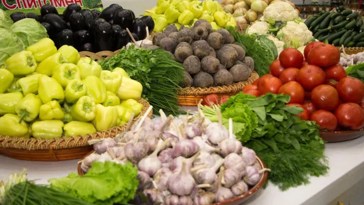 Сельхозпродукцию Кыргызстана будут завозить в Казахстан по "зелёному коридору"