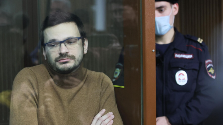 Российского политика Илью Яшина приговорили к 8,5 годам заключения за высказывания о действиях ВС РФ