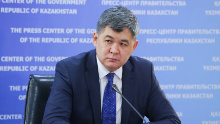 В Нур-Султане начался суд над экс-министром здравоохранения Елжаном Биртановым