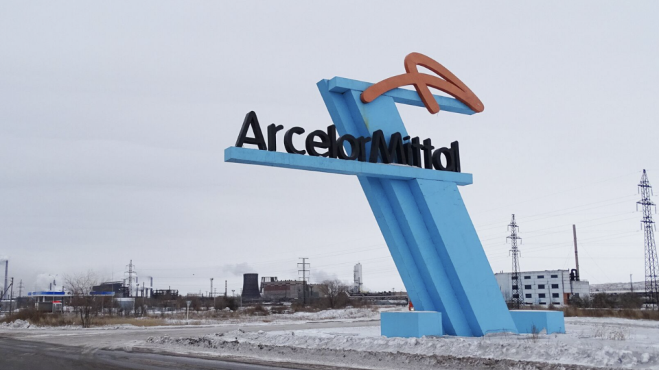 34 работникам АМТ запретили покидать страну после взрыва в шахте имени Костенко. Некоторые узнали об этом в аэропорту