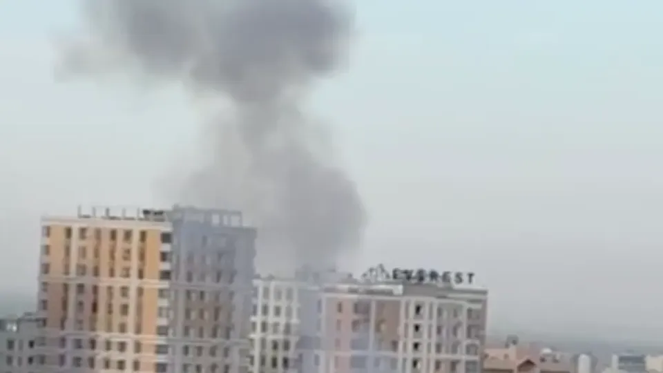 Кадр из видео t.me/qumash_kz
