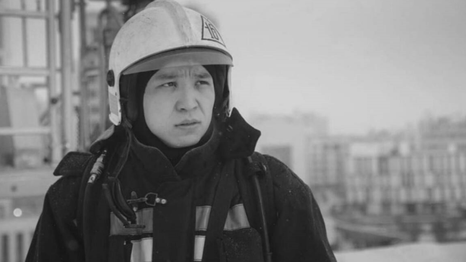 Детям и жене погибшего пожарного Забикулина выделят образовательные гранты