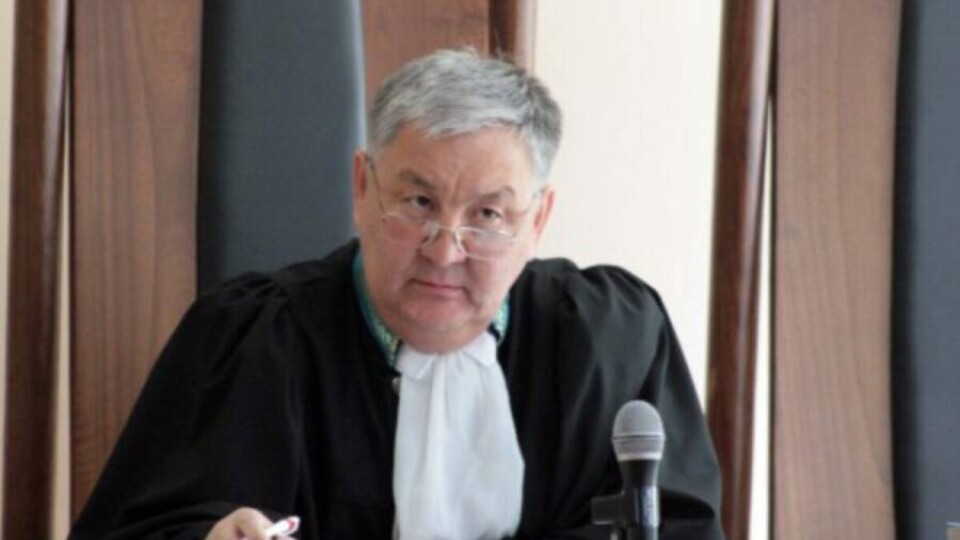 Судью Верховного суда освободили от должности из-за коррупционного дела
