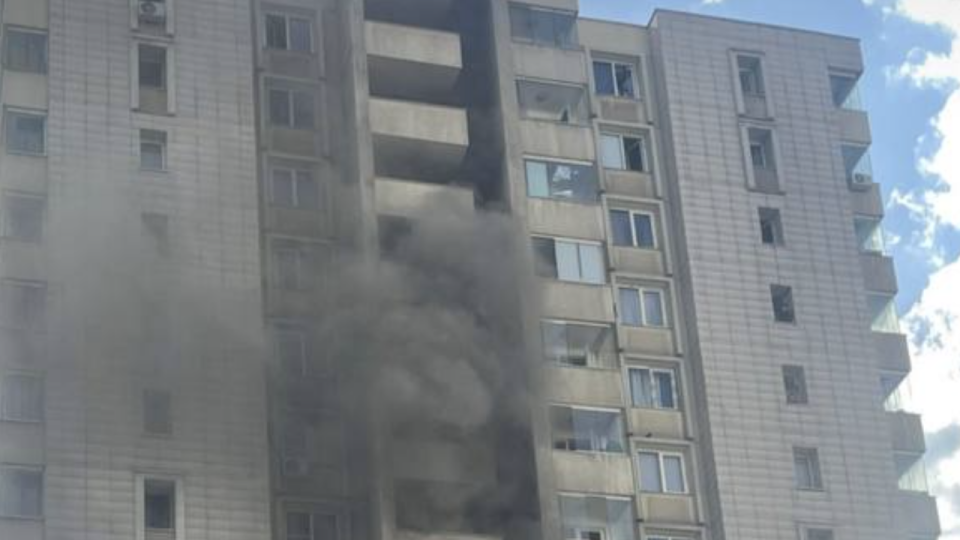 Глава МЧС о пожаре в ЖК "Аккент": В Алматы есть специальные матрасы для спасения, но они были не нужны 