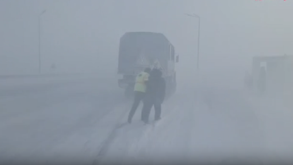 Кадр из видео "КазАвтоЖол"