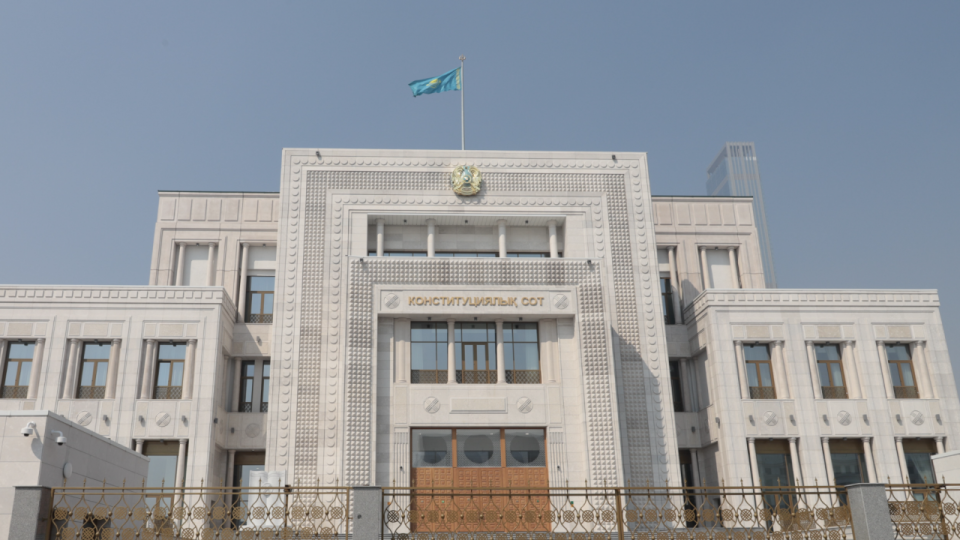 Генпрокурор Берик Асылов обратился в Конституционный суд Казахстана