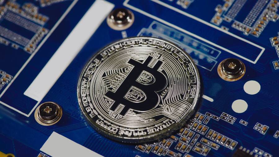 88 тысяч устройств для майнинга ввезли в Казахстан китайские компании Bitfufu и BIT Mining