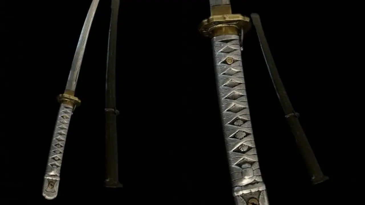 Саблю самурая из дома Карима Масимова продали на торгах