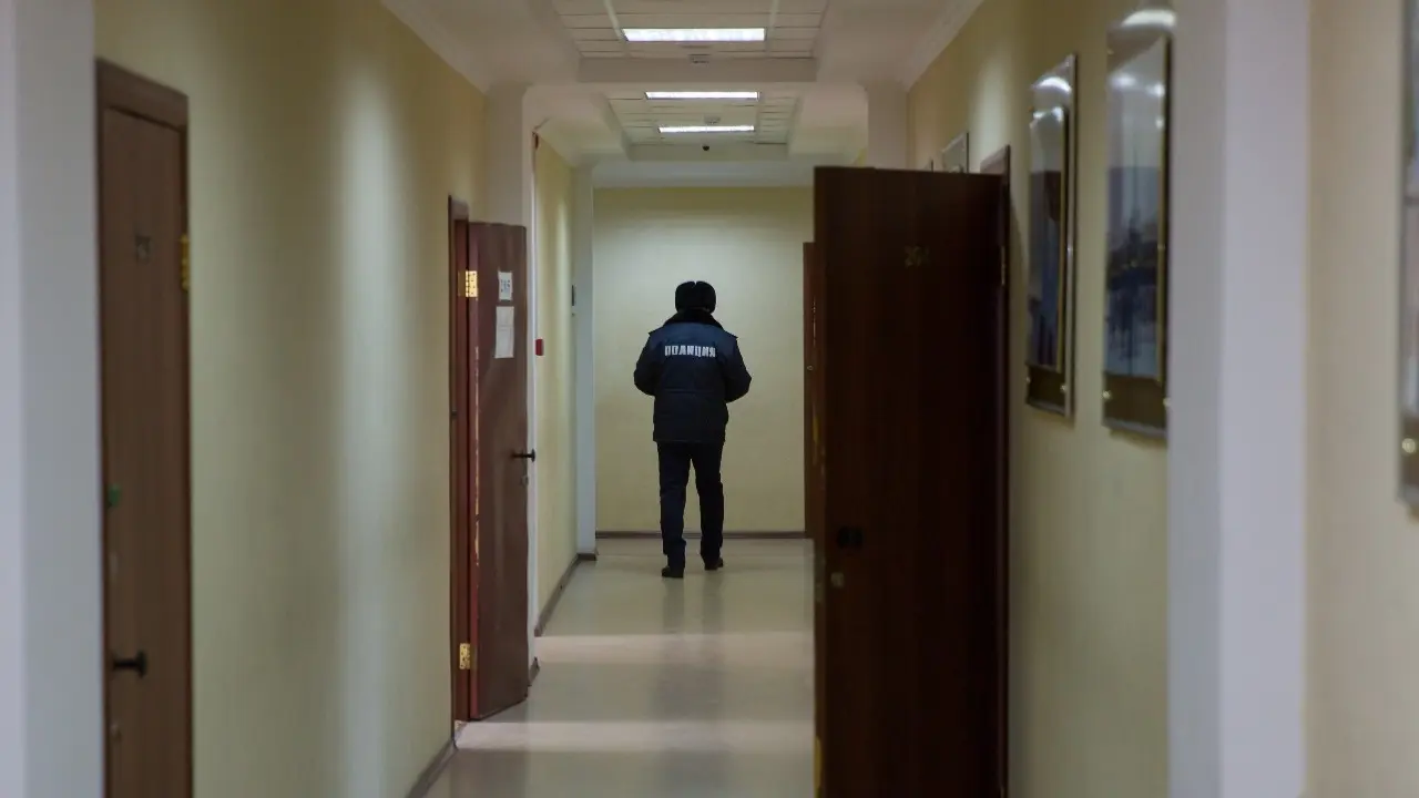 Мать криминалиста, которого убили из мести, отсудила у полиции 23 млн тенге в Костанайской области