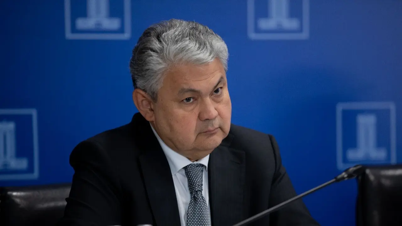 "Могут воспринять неправильно". Кошербаев объяснил, почему не публикует неформальные видео, как Пашинян