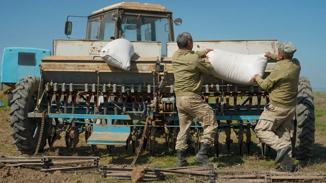 Минсельхоз Казахстана выделил квоту на тысячу мигрантов для строительства в сёлах