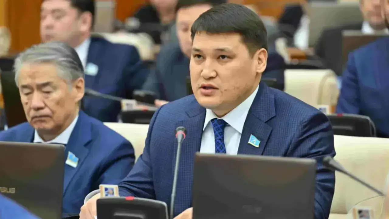 Руслан Берденов / Фото мажилиса РК