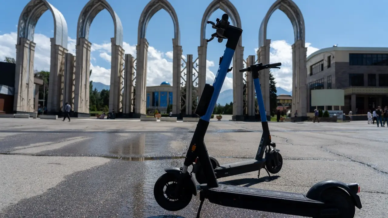 Регистрационные номера и страхование: новые правила для электросамокатов вводят в Казахстане