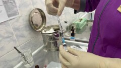 Школьники Нур-Султана, получившие вакцину Pfizer, рассказали о самочувствии после прививки