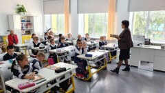 17 опорных школ: "Қазақстан халқына" завершил оснащение первой школы в Акмолинской области
