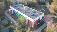 "Подаём в суд!". Аким Алматы отказался принимать новый детский сад в микрорайоне Айнабулак-4