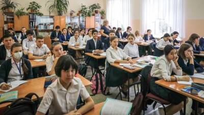В казахстанских школах введут уроки патриотизма