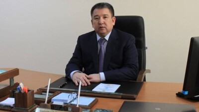 Экс-чиновника, виновного в растрате 6,5 млрд тенге, освободили раньше срока