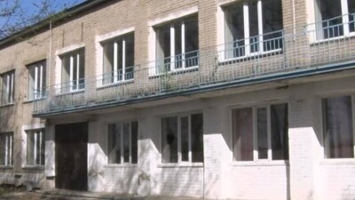 В Павлодаре мародёры разворовывают здание колледжа
