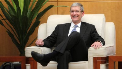 45-летняя женщина преследует гендиректора Apple Тима Кука