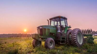 Выдавать льготные кредиты на покупку сельхозтехники за счёт средств "Оператора РОП" поручил Токаев