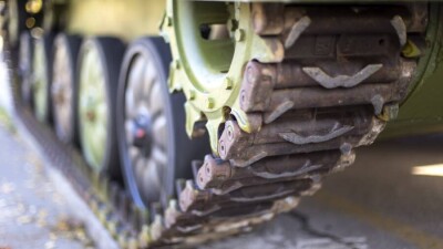 Казахстан на год приостановит экспорт военной продукции