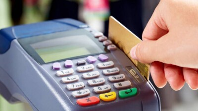 Санслужбы не контролируют банковские транзакции граждан с "красным" статусом