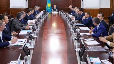 Правительство: Перевозить грузы через границу с Китаем стало в два раза дешевле
